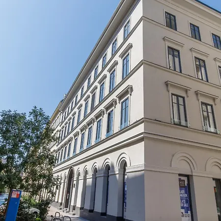 K40 Boutique In The Center Apartman *